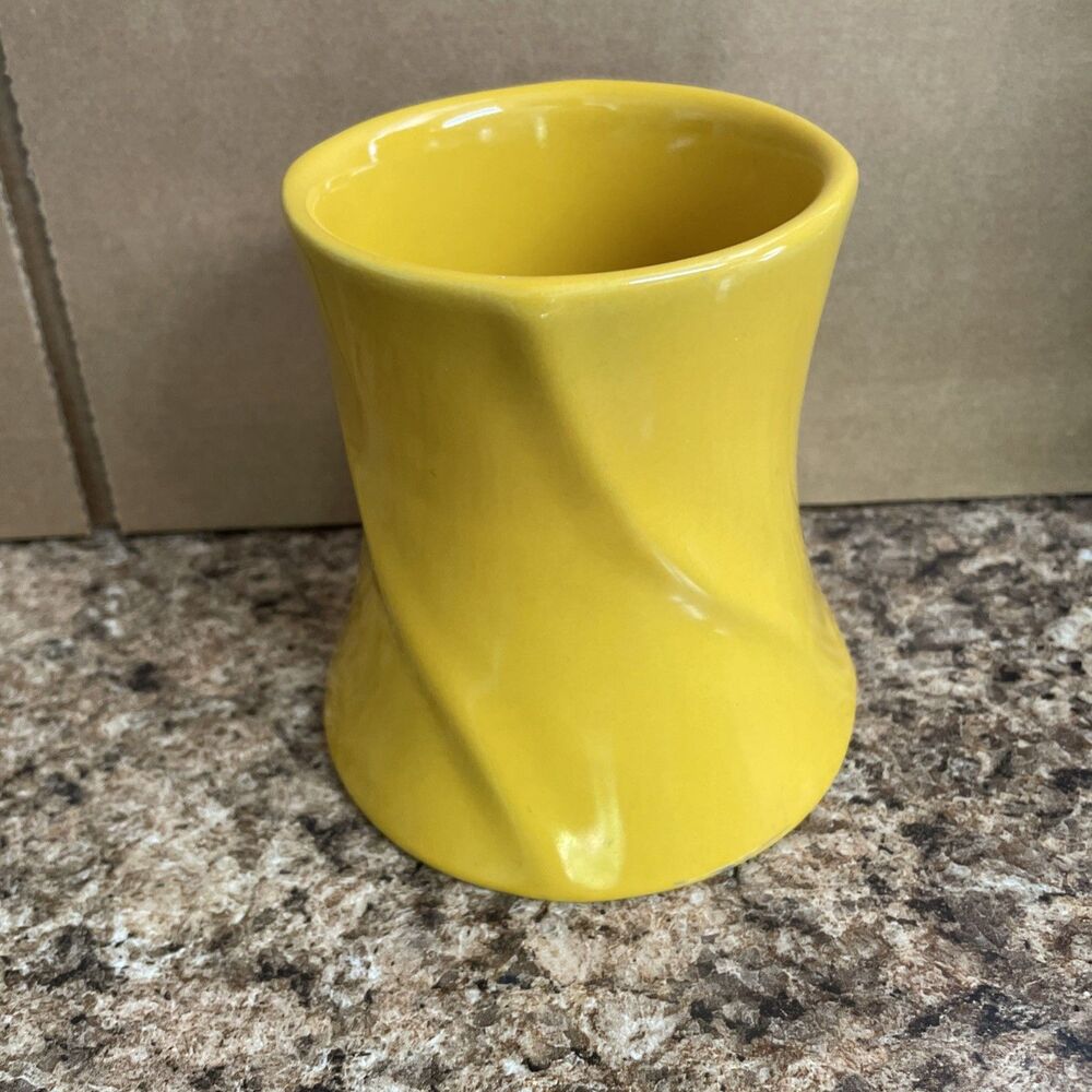 Yellow Candleholder Edible Arrangements Flower W Swirl Design Frosted Insert E.C